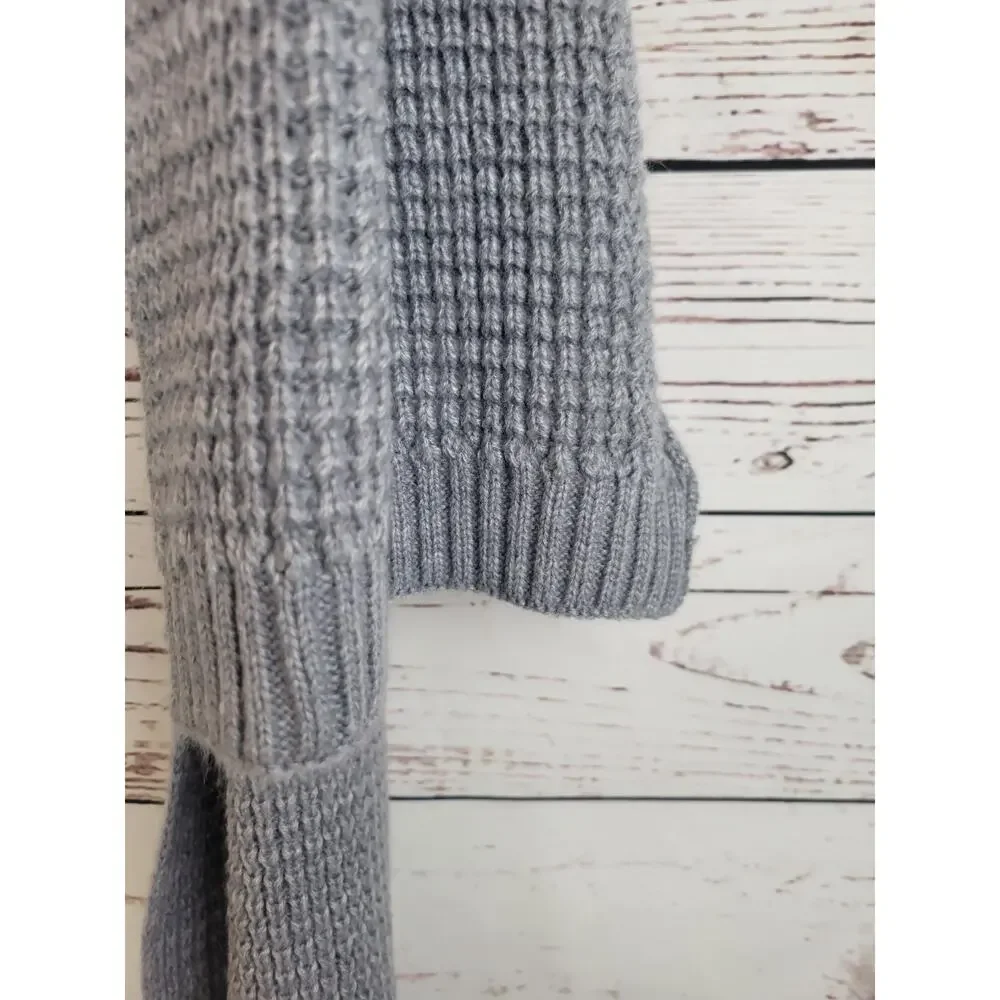 Calvin Klein Gray Soft Waffle Knit Soft Designer Neck Warmer Scarf Womens 65